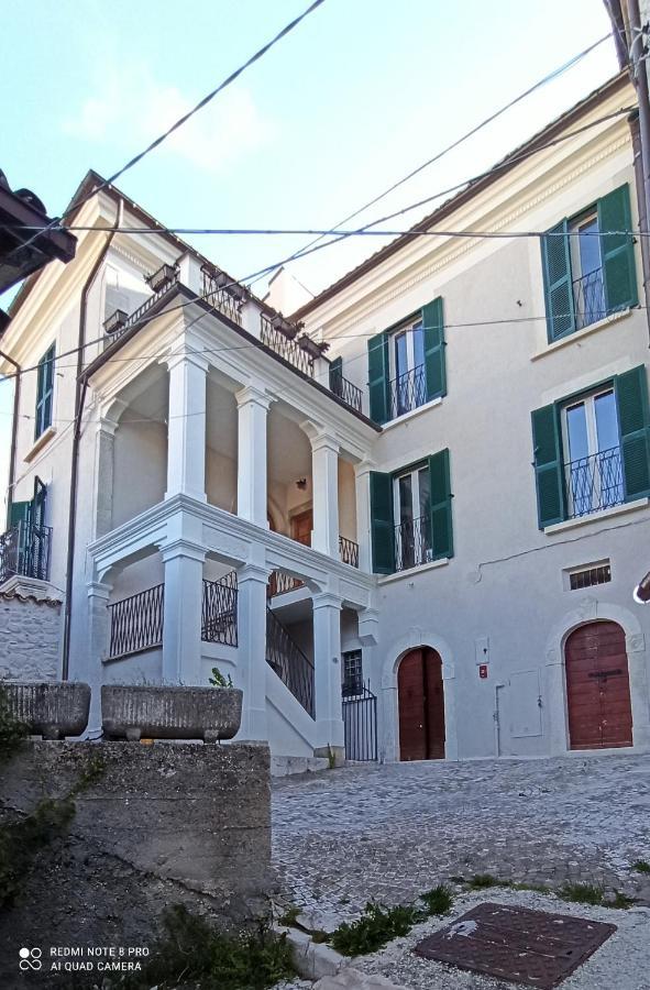 B&B Il Cardinale Rocca di Mezzo Buitenkant foto